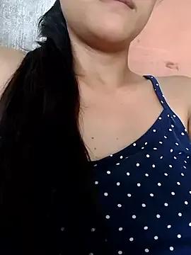 Pretty-Queen21 from StripChat is Freechat