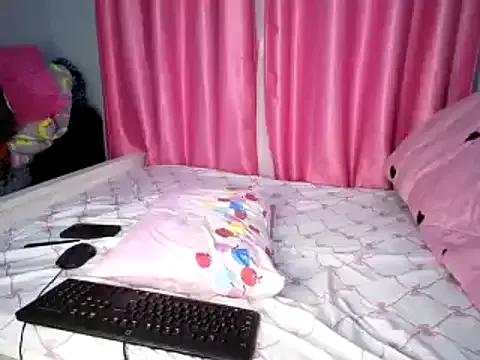 Pretty-x from StripChat is Freechat
