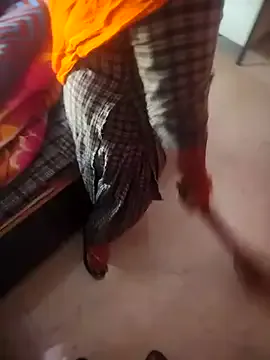 Pretty_bhabhi from StripChat is Freechat