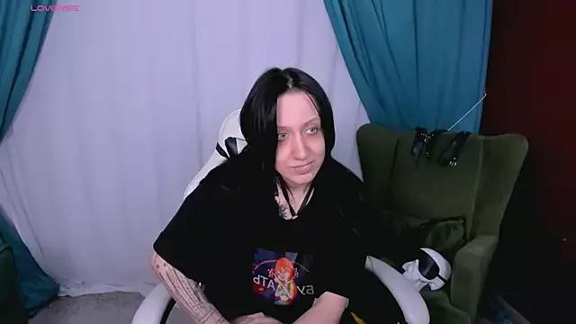 pretty_hate_machine from StripChat is Freechat