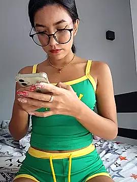 Try our streaming cams variety and talk on a personal level with our adorable girls streamers, showing off their bountiful shapes and dildos.