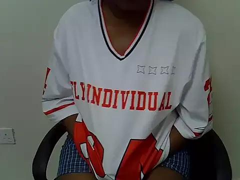 pretty_success from StripChat is Freechat