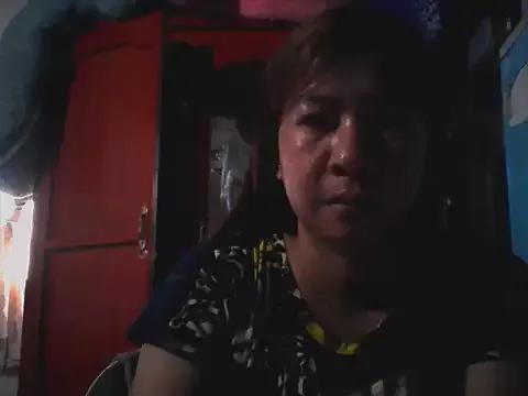 Prettymauixx from StripChat is Freechat