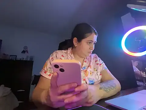 Prill940 from StripChat is Freechat