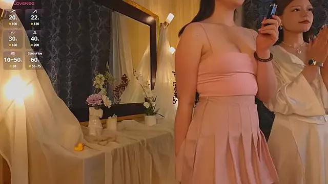 Try our streaming cams variety and talk on a personal level with our adorable girls streamers, showing off their bountiful shapes and dildos.
