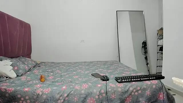 Princess_Allisson_ from StripChat is Freechat