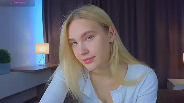 Princess_BarbieGirl from StripChat is Freechat