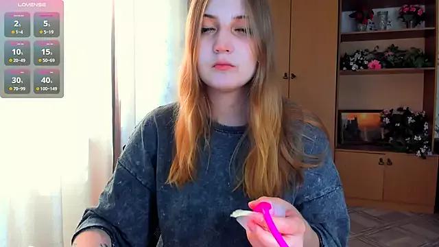 princessaalicc from StripChat is Freechat