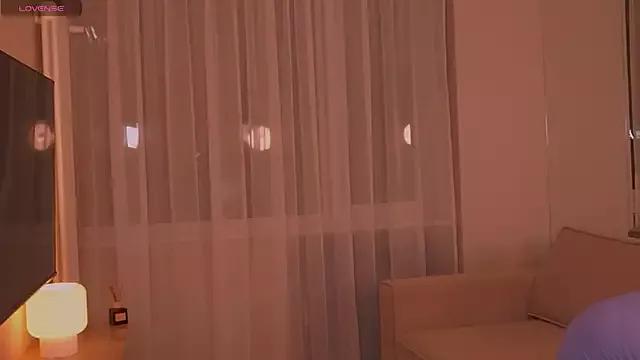 princessdi2nna from StripChat is Freechat