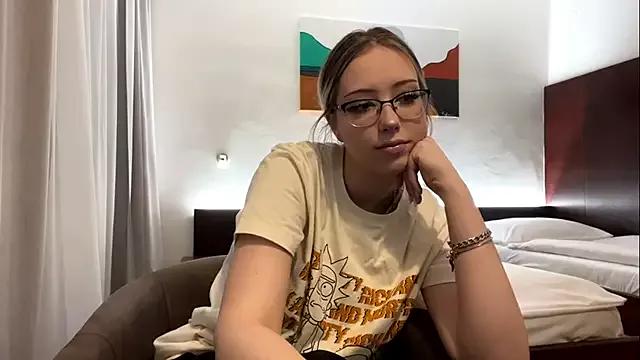 PrincessPilly from StripChat is Freechat
