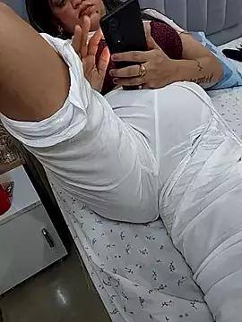 Priyankahotlove from StripChat is Freechat