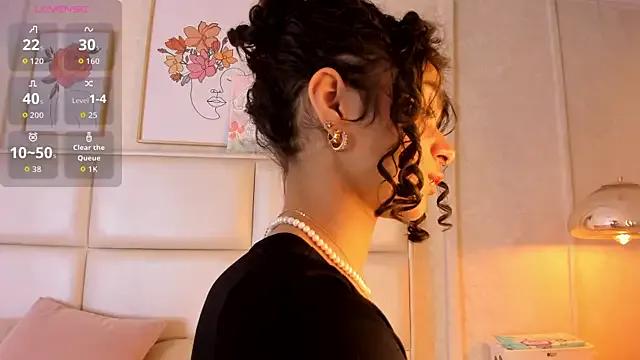 Try our streaming cams variety and talk on a personal level with our adorable girls streamers, showing off their bountiful shapes and dildos.