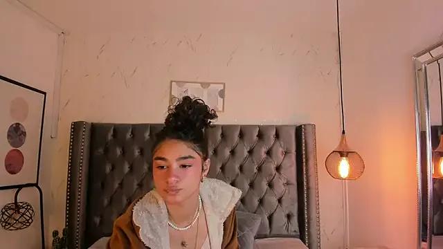 Puffy_Hearts from StripChat