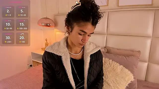 Puffy_Hearts from StripChat