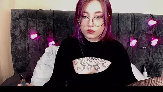 purplewitch from StripChat