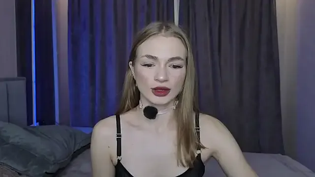 Pussyya777 from StripChat