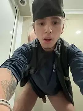 qbaby96 from StripChat