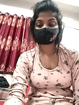 Queen-Any from StripChat is Freechat