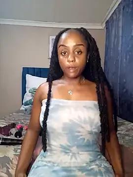 Queen-Chocolate from StripChat