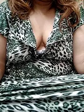 Queen-kohinoor from StripChat