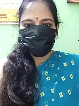 Queen-Neha on StripChat 