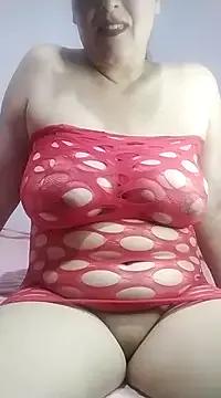 Queen_3lyaa from StripChat