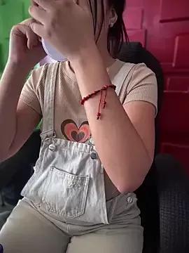 Queen__Love from StripChat is Freechat