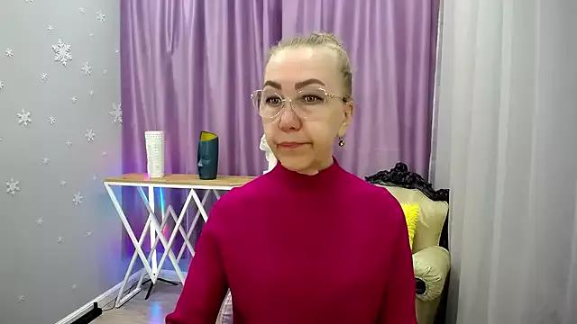 Try our streaming cams variety and talk on a personal level with our adorable girls streamers, showing off their bountiful shapes and dildos.