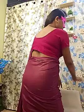 Queen_Anushka69 from StripChat