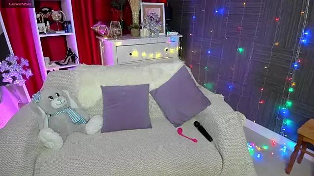 Try our streaming cams variety and talk on a personal level with our adorable girls streamers, showing off their bountiful shapes and dildos.