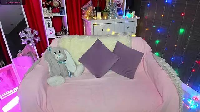 Try our streaming cams variety and talk on a personal level with our adorable girls streamers, showing off their bountiful shapes and dildos.