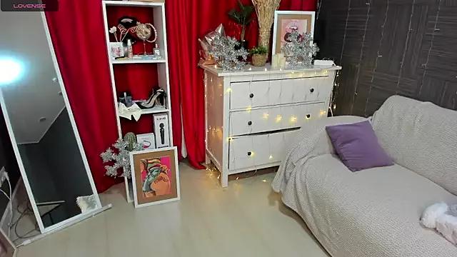 Queen_baby from StripChat