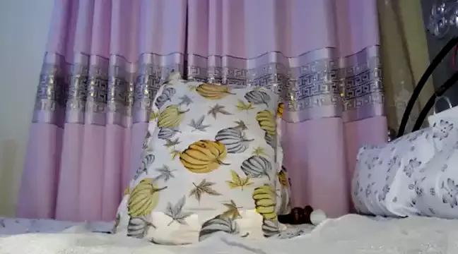 queen_delicious11 from StripChat