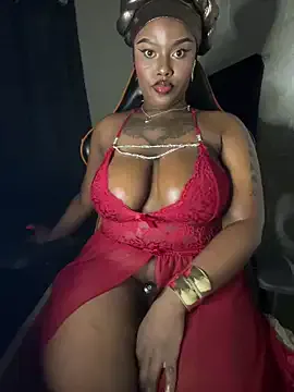 QUEEN_NOBUHLE_777 on StripChat 