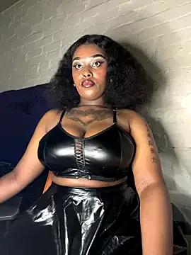 QUEEN_NOBUHLE_777 from StripChat is Freechat