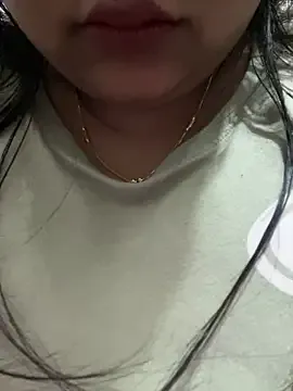 queen_pari on StripChat 