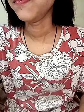 Queen_Pooja7 from StripChat is Freechat