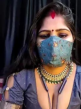 QUEEN_SANJANA from StripChat