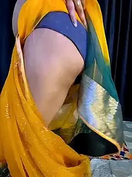 QUEEN_SANJANA from StripChat