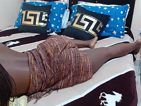 Queen_sheeyab from StripChat