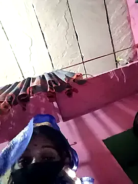 queen_sonam on StripChat 