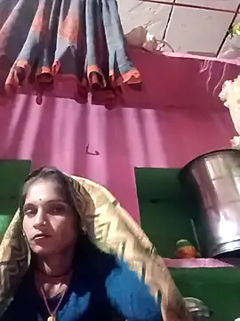 queen_sonam on StripChat 