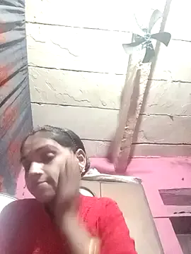 queen_sonam on StripChat 