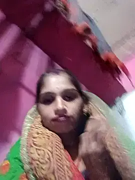 queen_sonam on StripChat 
