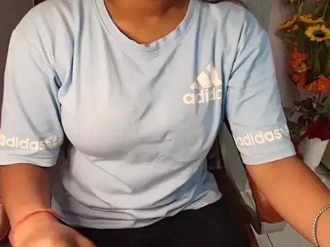 QUEEN_SUKU from StripChat is Freechat