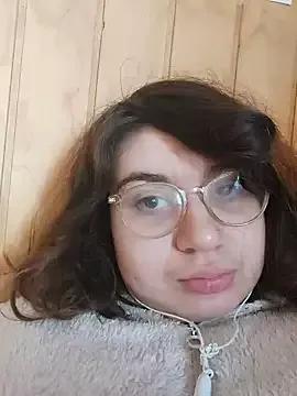 QueenAny122 from StripChat