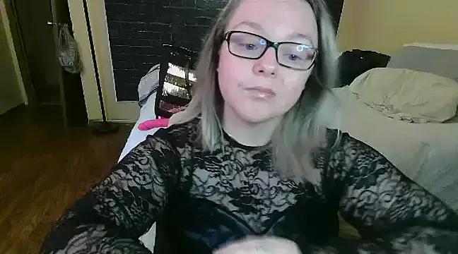 queenb9876 from StripChat