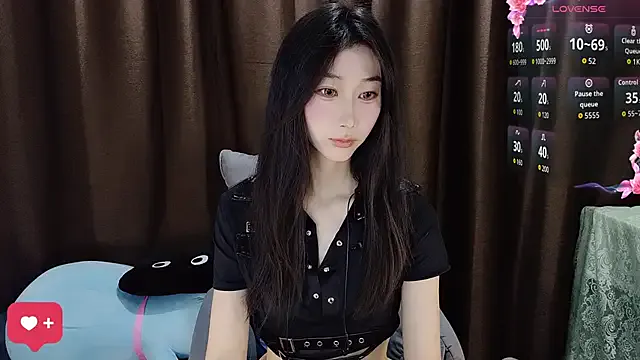 Queenbb88 from StripChat is Freechat