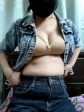 Queencandy736 from StripChat is Freechat