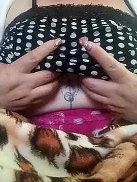 queencarlota82 from StripChat